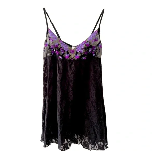 NEW Hanky Panky Babydoll & Thong Set, Black/Lavender Floral Embroidery, Size L - Picture 2 of 10